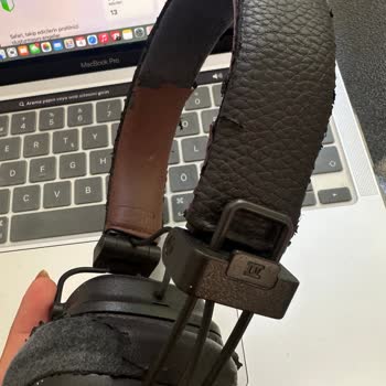 Marshall Major 4 Kulaklığımın Derisi Hızla Soyuluyor