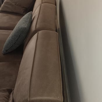 Salon Takımı Teslimatında Çözülmeyen Renk Ve İskelet Sorunları Mağduriyet Yaratıyor