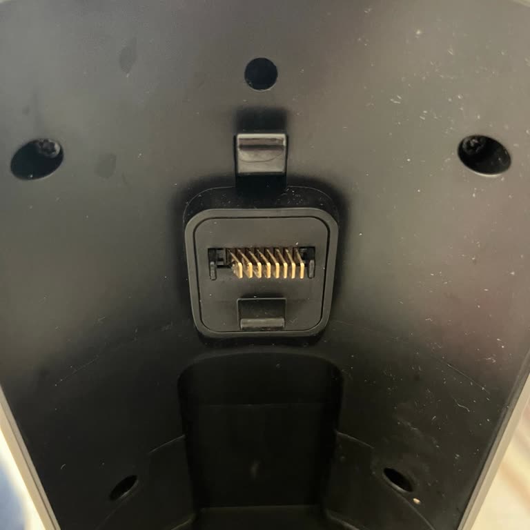 Garanti Kapsamındaki Süpürgem Servisten Hasarlı Ve Ücretli Onarım Talebiyle Döndü