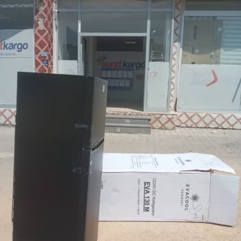 Buzdolabı Hasarlı Ve İlgisiz Müşteri Hizmetiyle Karşılaştım