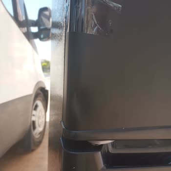 Buzdolabı Hasarlı Ve İlgisiz Müşteri Hizmetiyle Karşılaştım