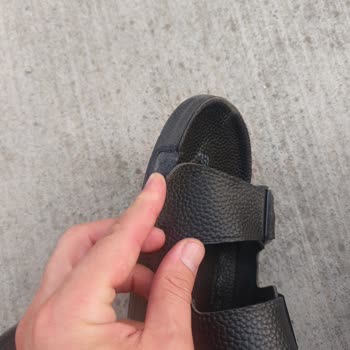 Kısa Sürede Hasar Gören Flex Marka Terlik