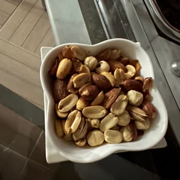 Satın Alınan Kuruyemiş İle Gösterilen Ürün Arasındaki Farklılık Ve Açıklama Talebi