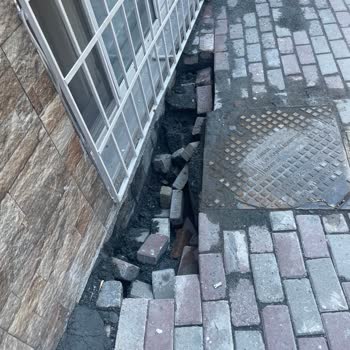 Sürekli Yarım Kalan Kaldırım Onarımı Ve Lağım Faresi Sorunu