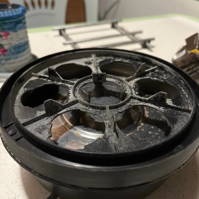 Sinbo Yumurta Makinesinin Kapağı Kısa Sürede Yamuldu, Çözüm Bekliyorum