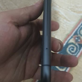Yenilio Cihaz Sadece 4 Aylık Olmasına Rağmen Bataryanın Aşırı Şişmesi Nedeniyle Ekran Ayrıldı!