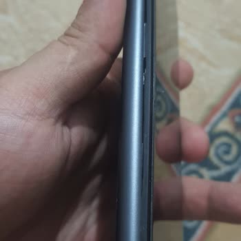Yenilio Cihaz Sadece 4 Aylık Olmasına Rağmen Bataryanın Aşırı Şişmesi Nedeniyle Ekran Ayrıldı!