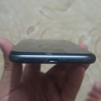 Yenilio Cihaz Sadece 4 Aylık Olmasına Rağmen Bataryanın Aşırı Şişmesi Nedeniyle Ekran Ayrıldı!