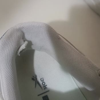 İki Ayda Yırtılan Ayakkabıya Ret Cevabı Ve Sorumsuz Yaklaşım