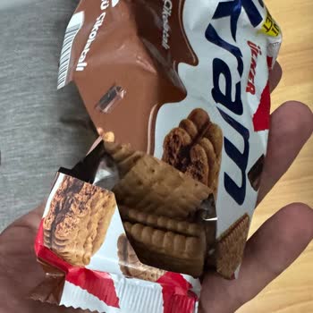 Yanık Bisküvi Nedeniyle Hayal Kırıklığı Ve Ürün Değişimi Talebi