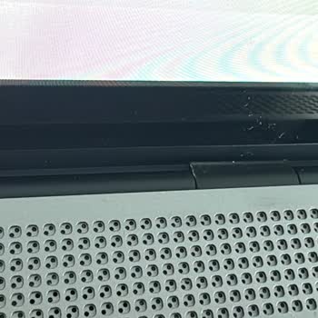 Asus Zenbook S14'te Menteşe Ve Kaplama Sorunu, Servisten Çözüm Alınamıyor