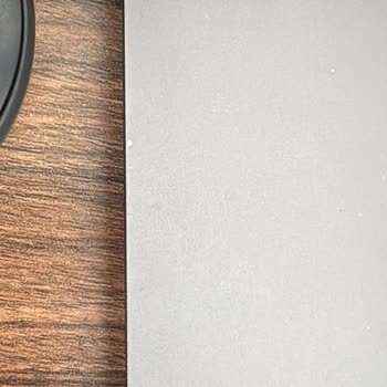 Asus Zenbook S14'te Menteşe Ve Kaplama Sorunu, Servisten Çözüm Alınamıyor