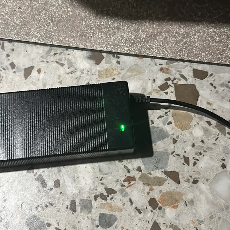 Yeni Alınan Cihazın Şarj Adaptörü Çalışmıyor Ve Isınıyor