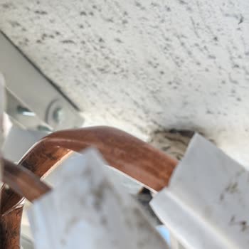 Vestel Klima Kurulumunda Ezilmiş Borular Ve İlgisiz Servis Nedeniyle Mağduriyet