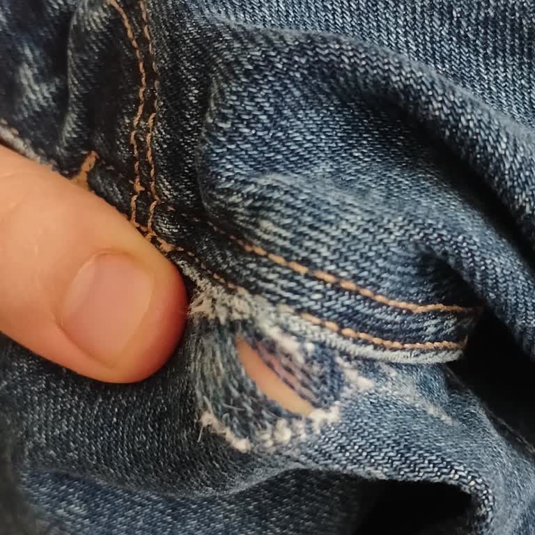 Mavi Jeans Pantolonun Hızla Deforme Olması Ve Çözüm Sunulmaması