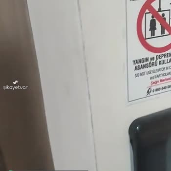 Vaineer Asansör Bozuk, Aramamıza Rağmen Gelmiyorlar!