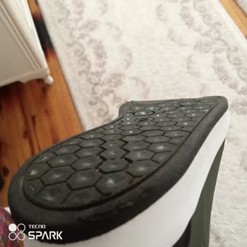 Bir Saatte Deforme Olan Ayakkabıya Çözüm Yok