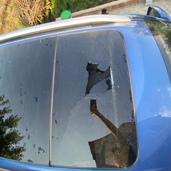 Sunroof Camının Kendi Kendine Kırılması Ve Garanti Kapsamı Dışında Bırakılması