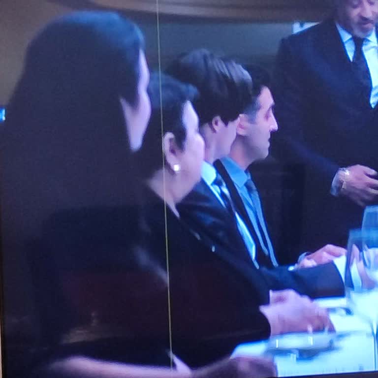 Samsung QLED TV Ekranında Kalıcı Piksel Çizgisi Ve Değişim Talebine Ret