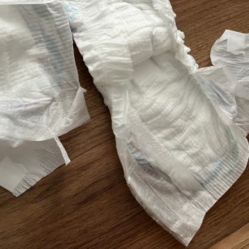 Aldığım Molfix Bezlerin Yarısı Yırtık Ve Kullanılamaz Çıktı