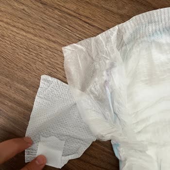 Aldığım Molfix Bezlerin Yarısı Yırtık Ve Kullanılamaz Çıktı