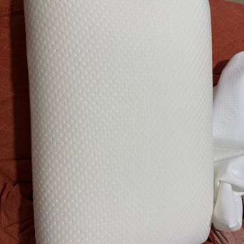 Aşırı Sert Visco Yastık Boyun Tutulmasına Sebep Oldu