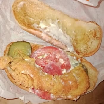 Popeyes Aldığım Ürünler Küçük Ve Çiğ Geldi, Ücret İadesi Talep Ediyorum