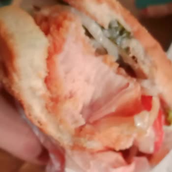 Popeyes Aldığım Ürünler Küçük Ve Çiğ Geldi, Ücret İadesi Talep Ediyorum