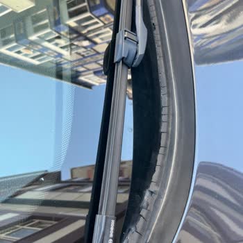 BMW 5.25 Ön Silecek Altı Parçası Kendiliğinden Çürüdü, Ücretli Değişim Talebi