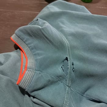 Aldığım Ürünün Koltuk Altları Kısa Sürede Yırtıldı, Mağduriyetimin Giderilmesini İstiyorum