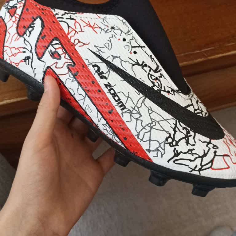 Satıcı Orijinal Yerine Çakma Krampon Gönderdi İade Talebim Reddedildi