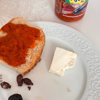 Satın Aldığım Ajvar Sosun İçinden Cam Kırığı Çıktı