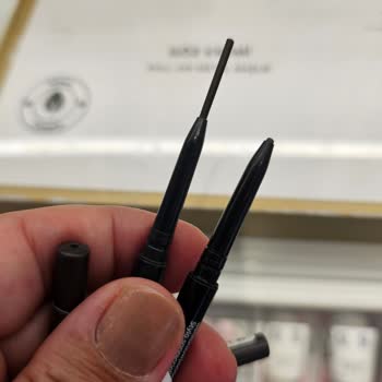 Yves Rocher Asansörlü Kaş Kalemi Çok Hızlı Bitti, İçerik Eksikliği Ve İade Talebi