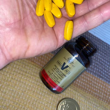 Solgar VM-75 Tabletlerde Küf Benzeri Noktalar Ve Ürün Bozulması Mağduriyeti