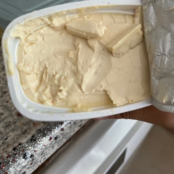 Aldığım Krem Peynir Bozuk Çıktı: Katı, Sararmış Ve Ekşi Kokulu