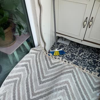 İlk Yıkamada Parçalanan Halı Ve İade Sürecinde Yaşanan Mağduriyet