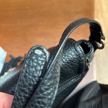 Nivogo Çantada Kısa Sürede Soyulma Ve Mağazadan Yetersiz Çözüm