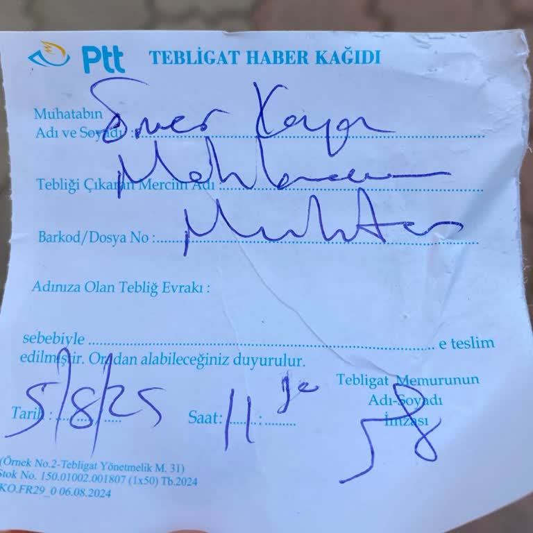 PTT Kargom Teslim Edilmeden Bina Girişine Not Bırakıldı