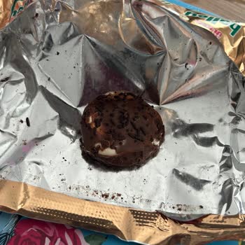 Bozuk Ve Üretim Hatalı Bisküvi Nedeniyle Güven Kaybı Ve Endişe