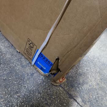 Geç Teslimat Ve Hasarlı Ürünle Mağduriyet Yaşadım