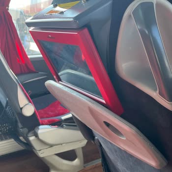 Kamil Koç İle Eski Ve Konforsuz Otobüste Uzun Ve Sarsıntılı Bir Yolculuk