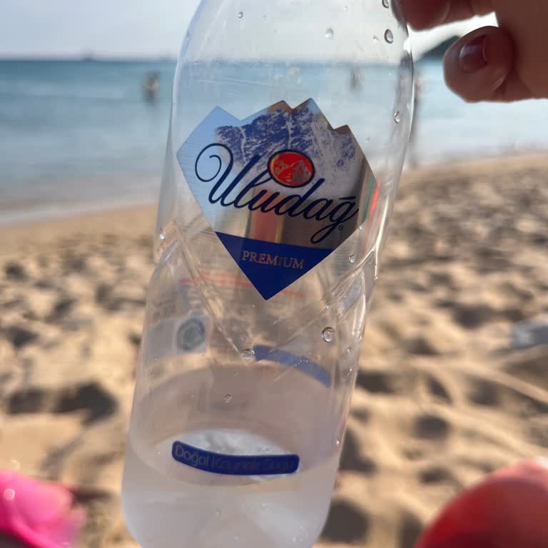 Bozcaada'da Küçük Suya Fahiş Fiyat Uygulaması Ve Denetimsizlik