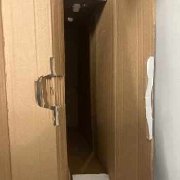 Klozet Kapağı Kırık Geldi, Yetersiz Paketleme Nedeniyle Mağduriyet Yaşadım