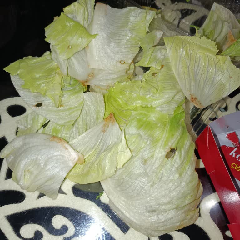 Siparişimde Gönderilen Marullarda Kurt Çıkması Nedeniyle Yaşadığım Hijyen Problemi