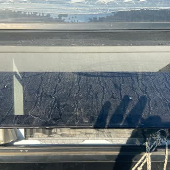 Crystal Auto Glass Camların Boyaları Kısa Süre İçinde Tamamen Atmaya Başladı