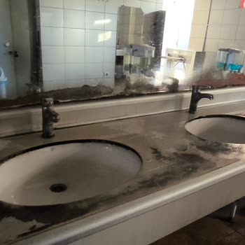 Fethiye Otogarı Tuvaletinde Hijyen Sorunu Ve Fahiş Ücret Şikayeti