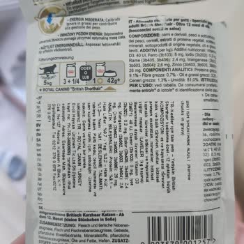 Satın Aldığım Yaş Mamanın İçinden Böcek Çıktı, Açıklama Bekliyorum