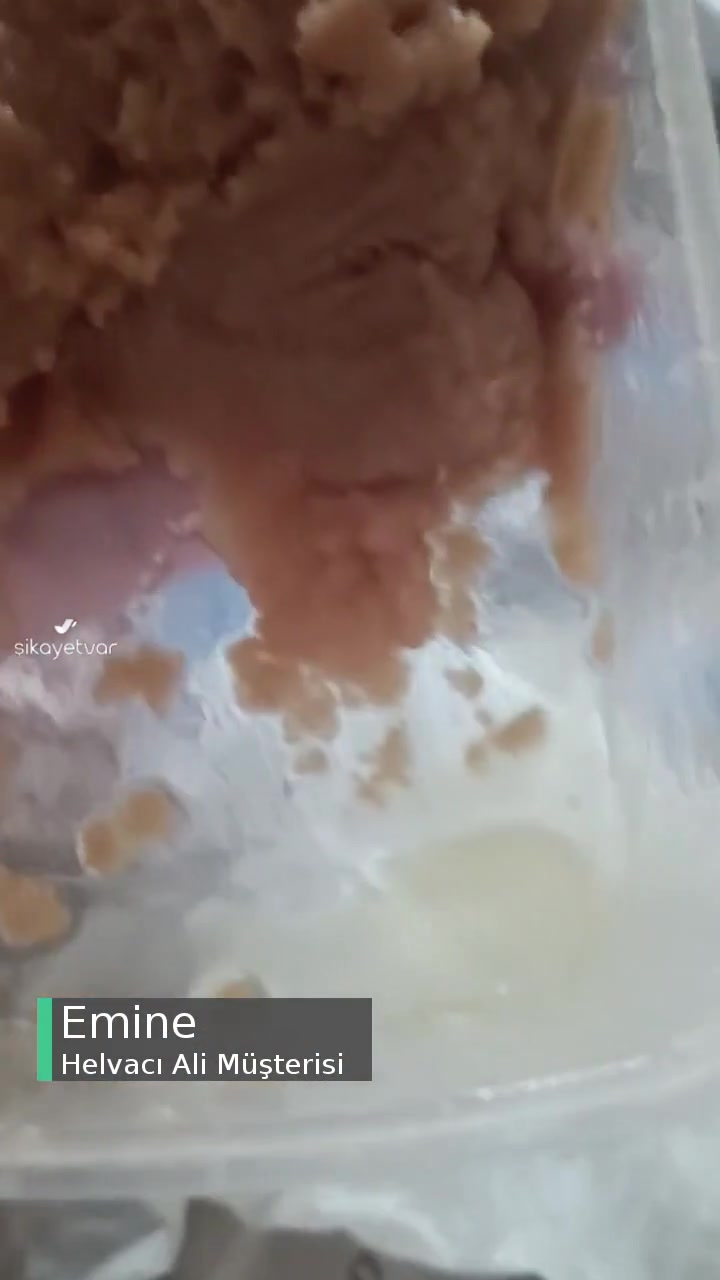 Helvacı Ali Çok Yağlı İrmik Helvası videonun kapak resmi