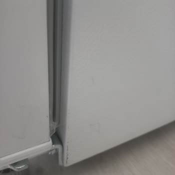 Sıfır Beklerken Teşhir Buzdolabı Teslim Edildi, Mağaza Değişim Yapmıyor