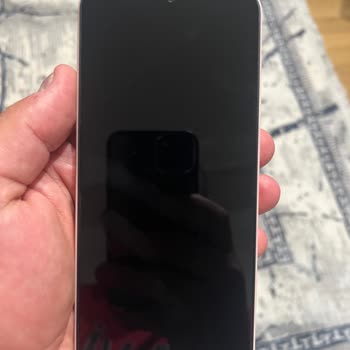 Reeder Kusurlu Telefon İçin Ekstra Ücret Talebi ve Garanti Kapsamında Çözüm Sunulmaması